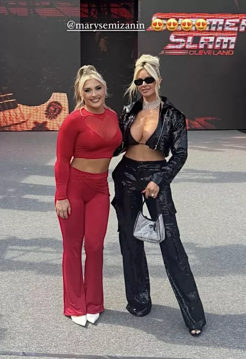 Tiffany Stratton and Maryse