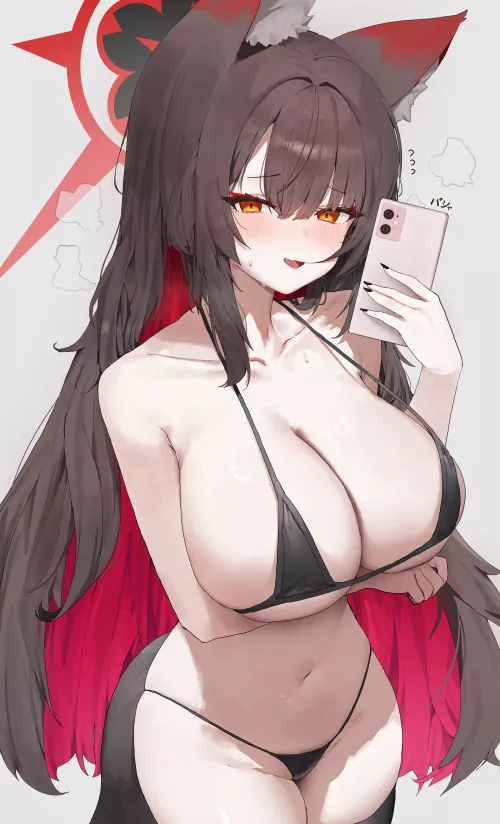 Wakamo taking a selfie