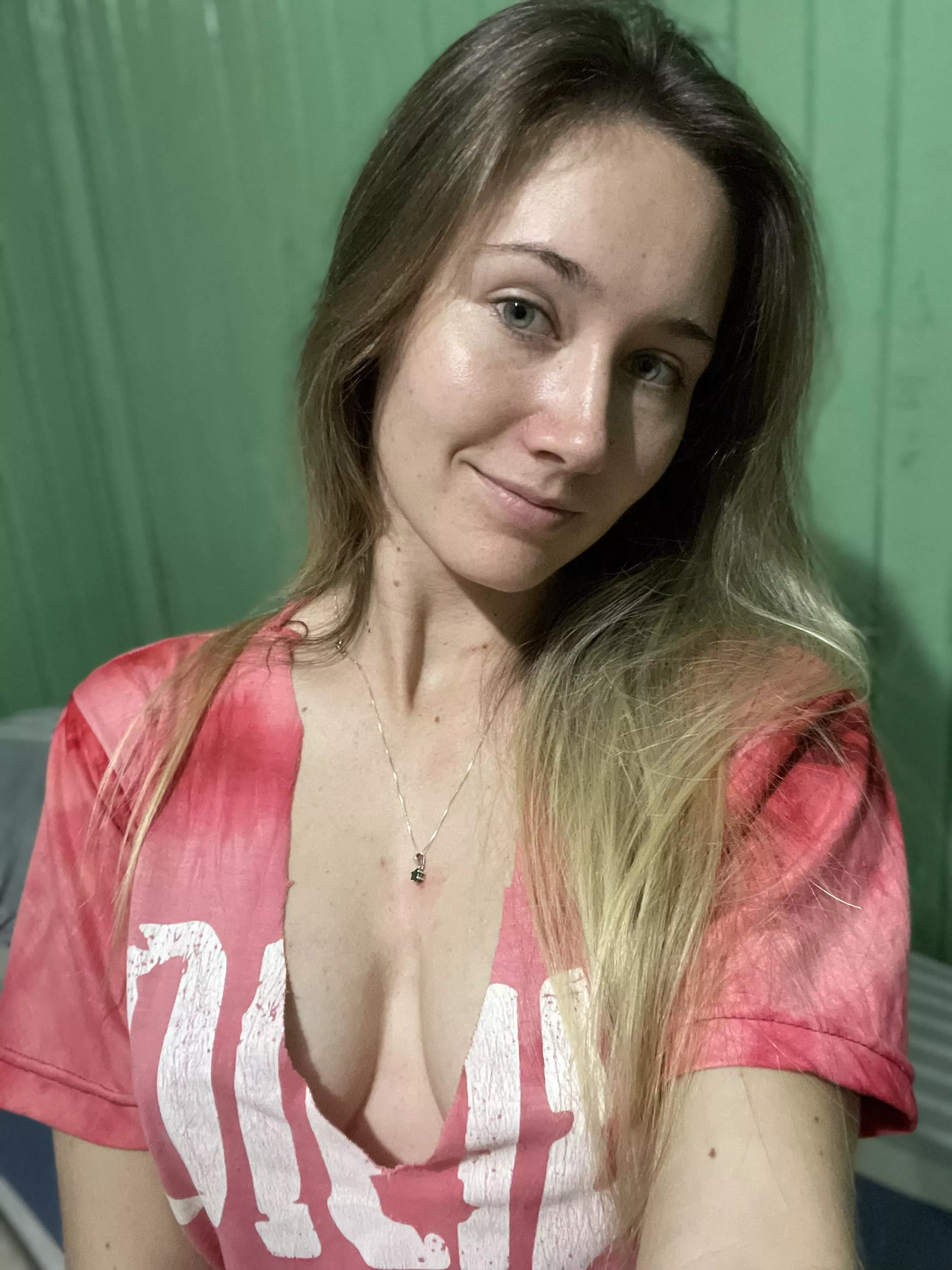 Wake up in the morning with me
