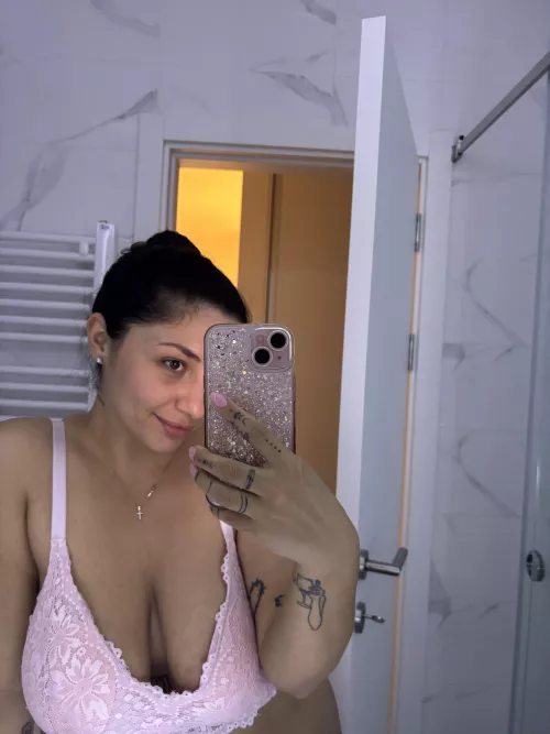 i think we should watch a movie together and you can eat me instead of popcorn.