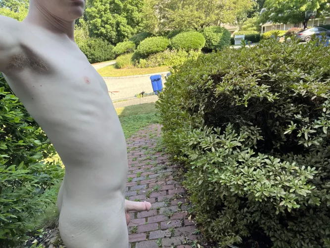 Introducing, the first ever live touch exhibit 👏🏻