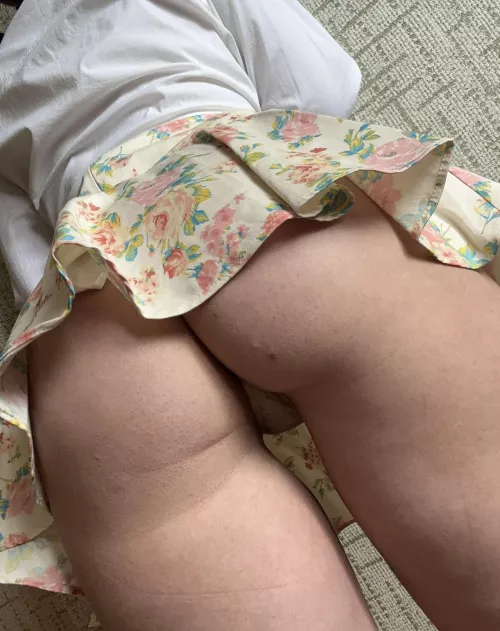 Remove my skirt and let's have some fun