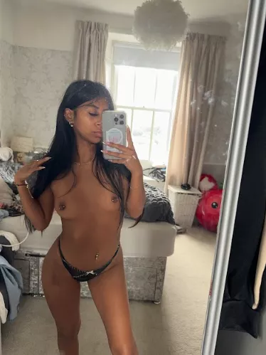 Say yes if u would nut on my little titties