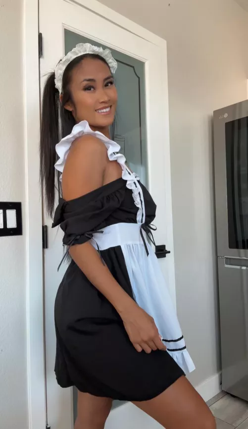 The first rule of a good maid is to do whatever her master wants