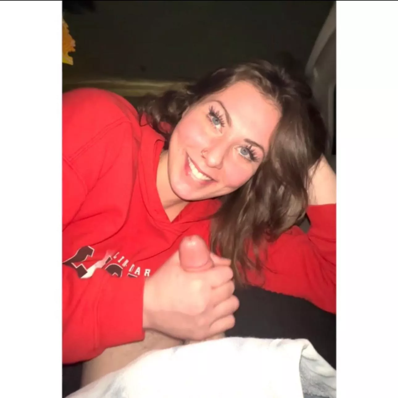 What do you call a girl who offers a throat fuck on the 1st date?