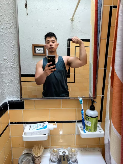 who wants to get all sweaty with me 🥵