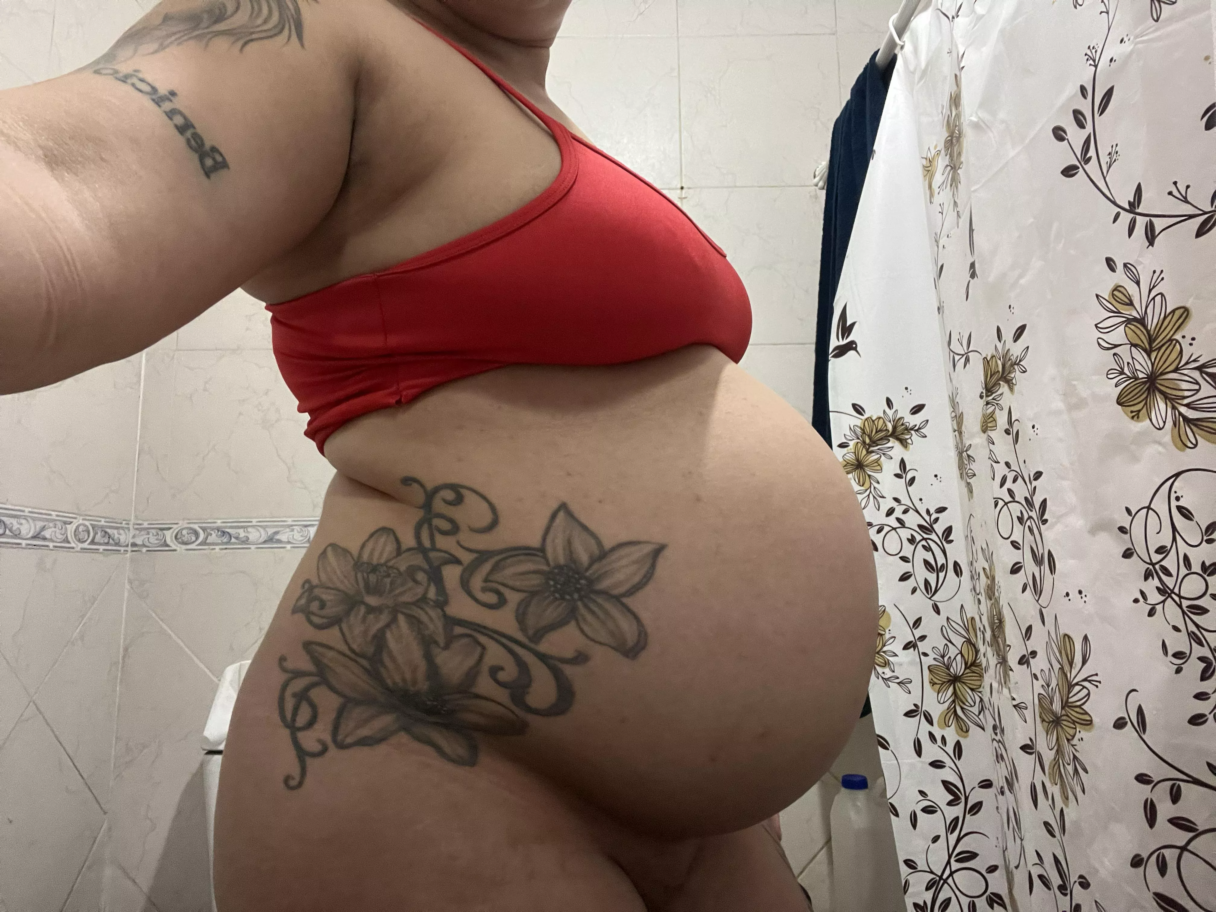 38 sexy weeks pregnant