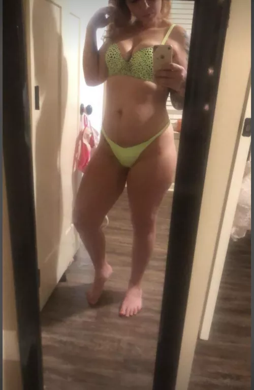 Anyone online & horny like me? 