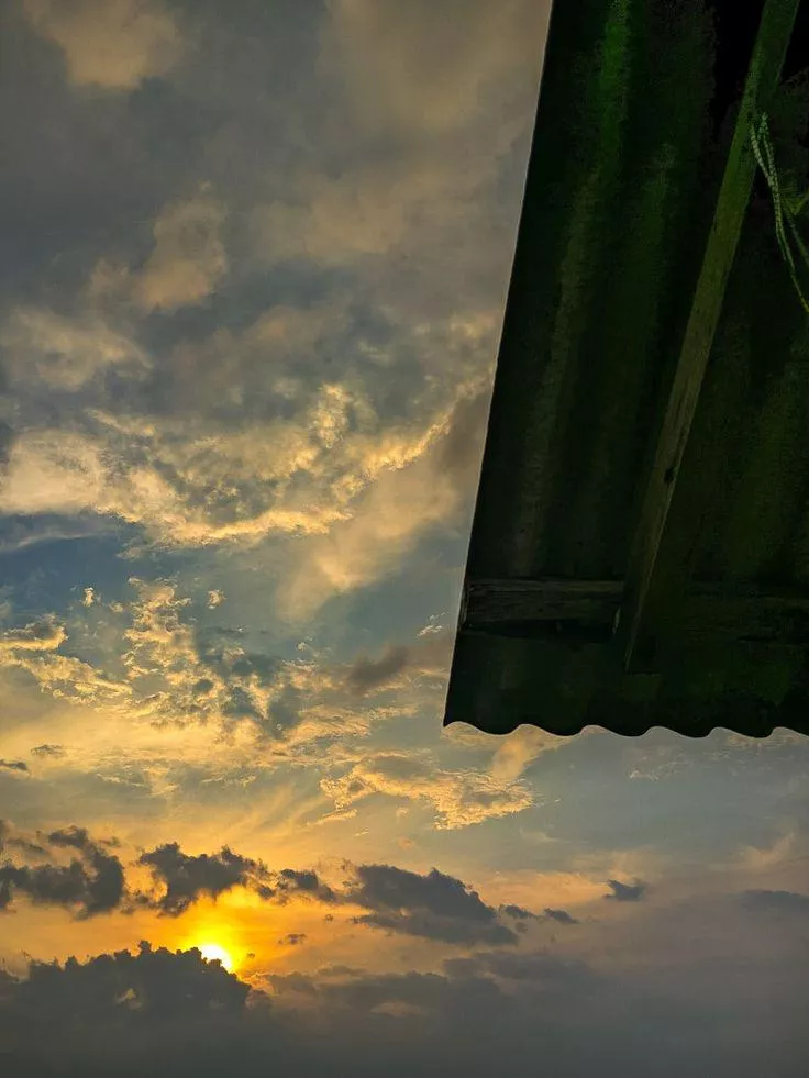 cloud hiding a wonderful sun