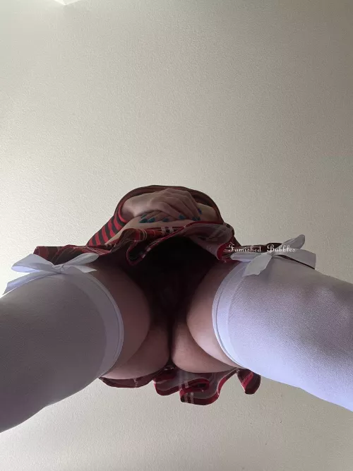 Describe my extremely [h]airy pussy