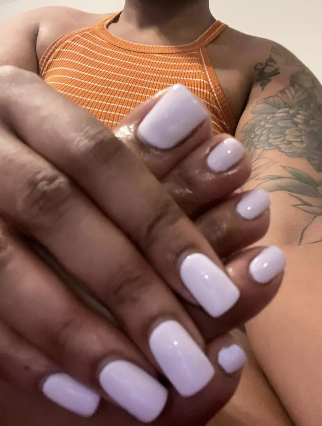 Do you appreciate matching nails and toes 
