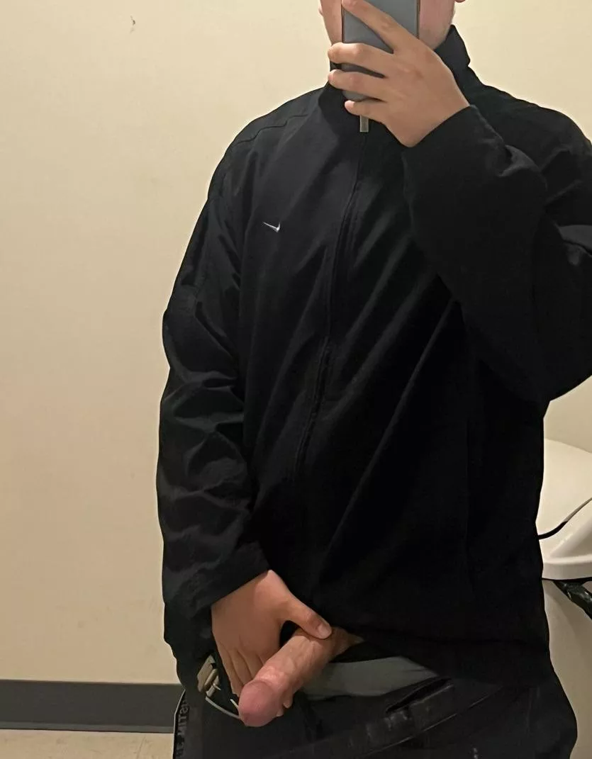 Got a little too horny at work lol (20) 