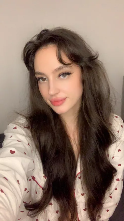 i mist admit I love it when a man plays with my long shiny hair