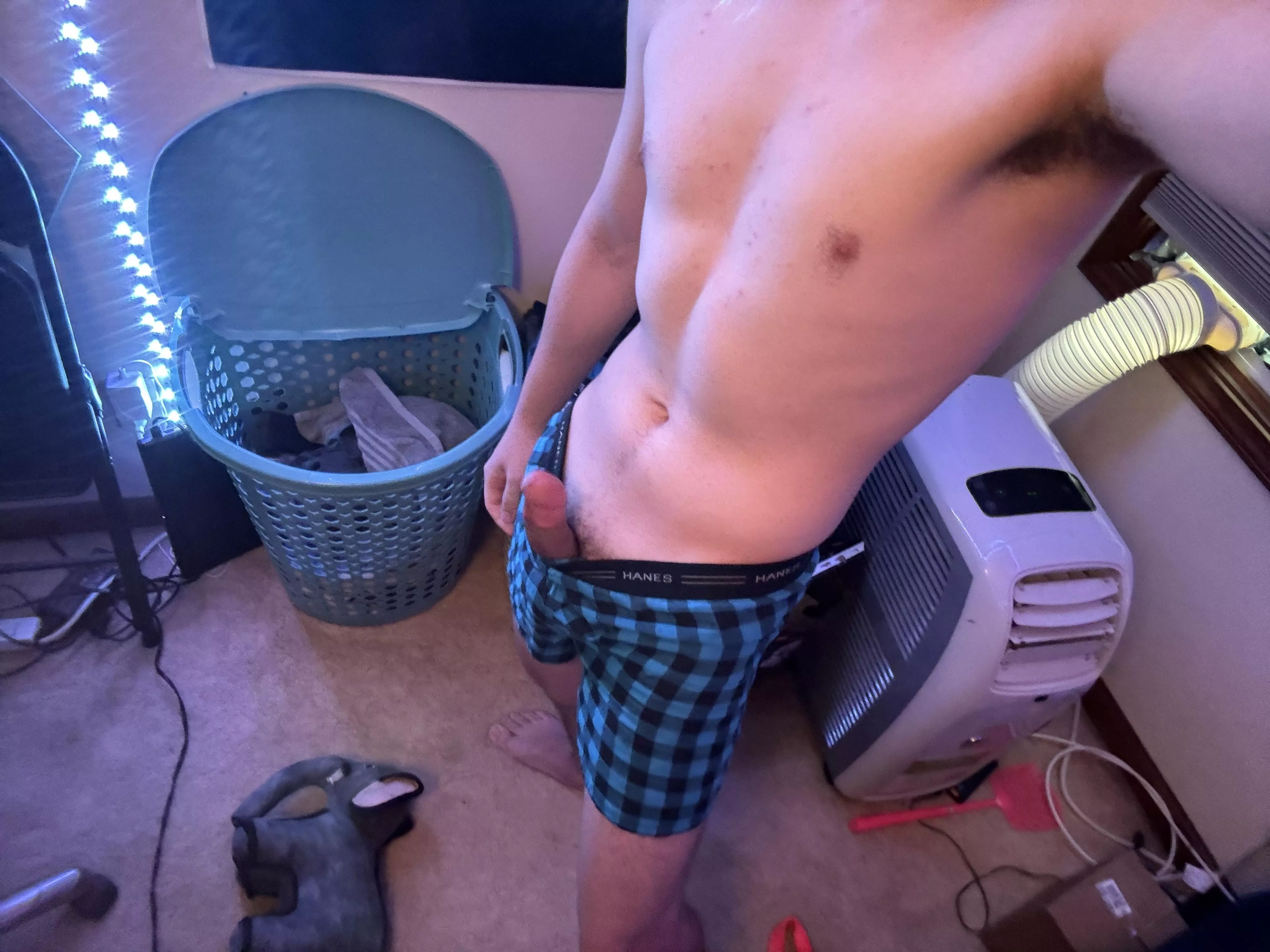 I need someone to help me 😏 