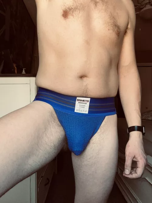 Love the feeling of wearing a jock🫠