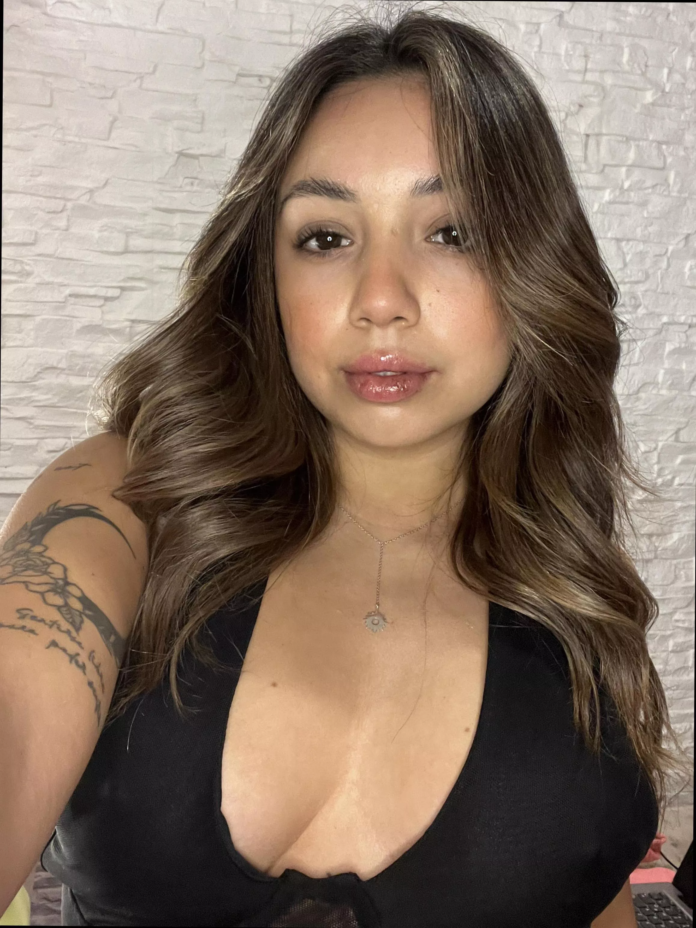 Shy girls like me are wildest in bed