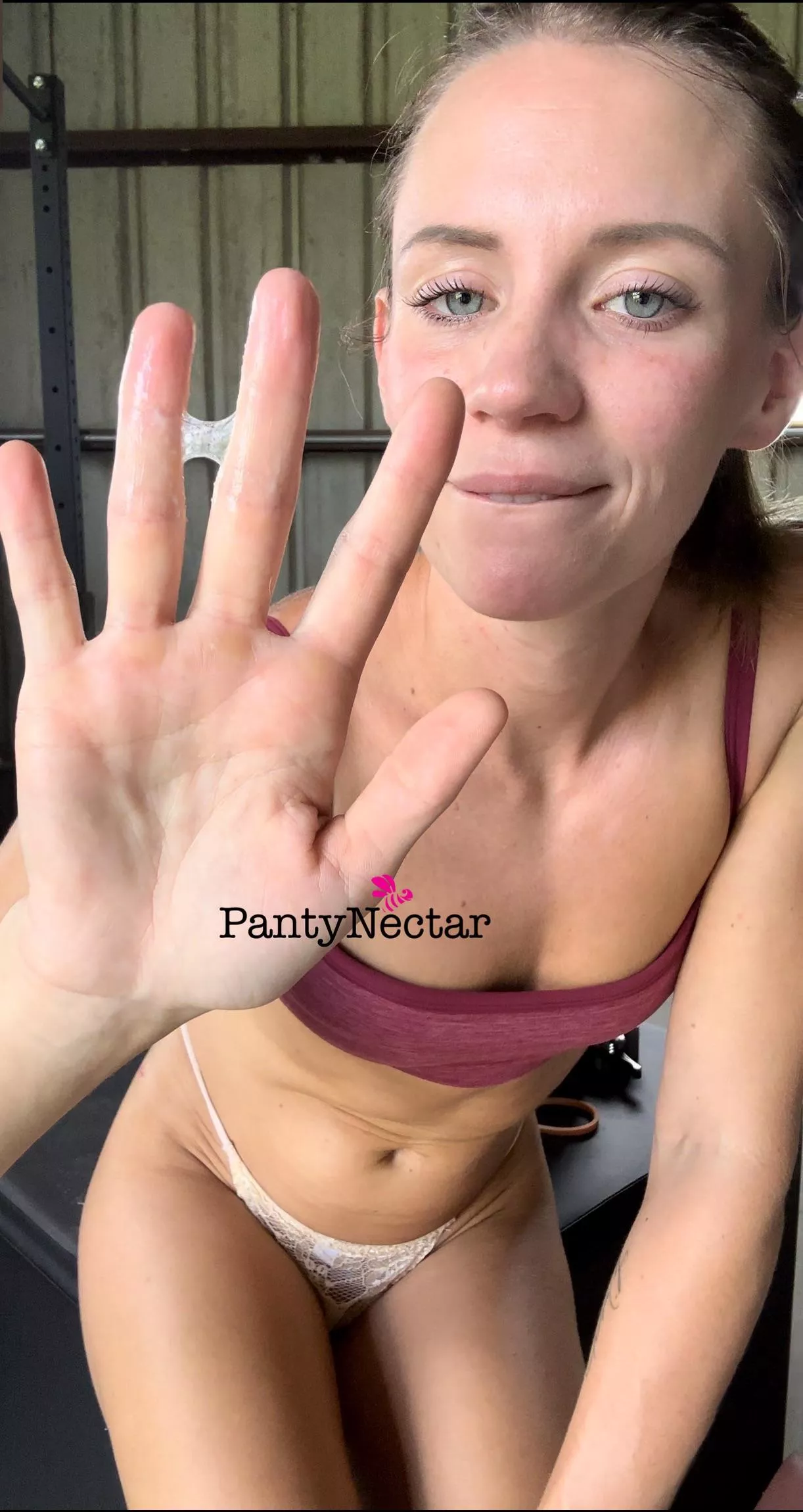 Sticky fingers [image]