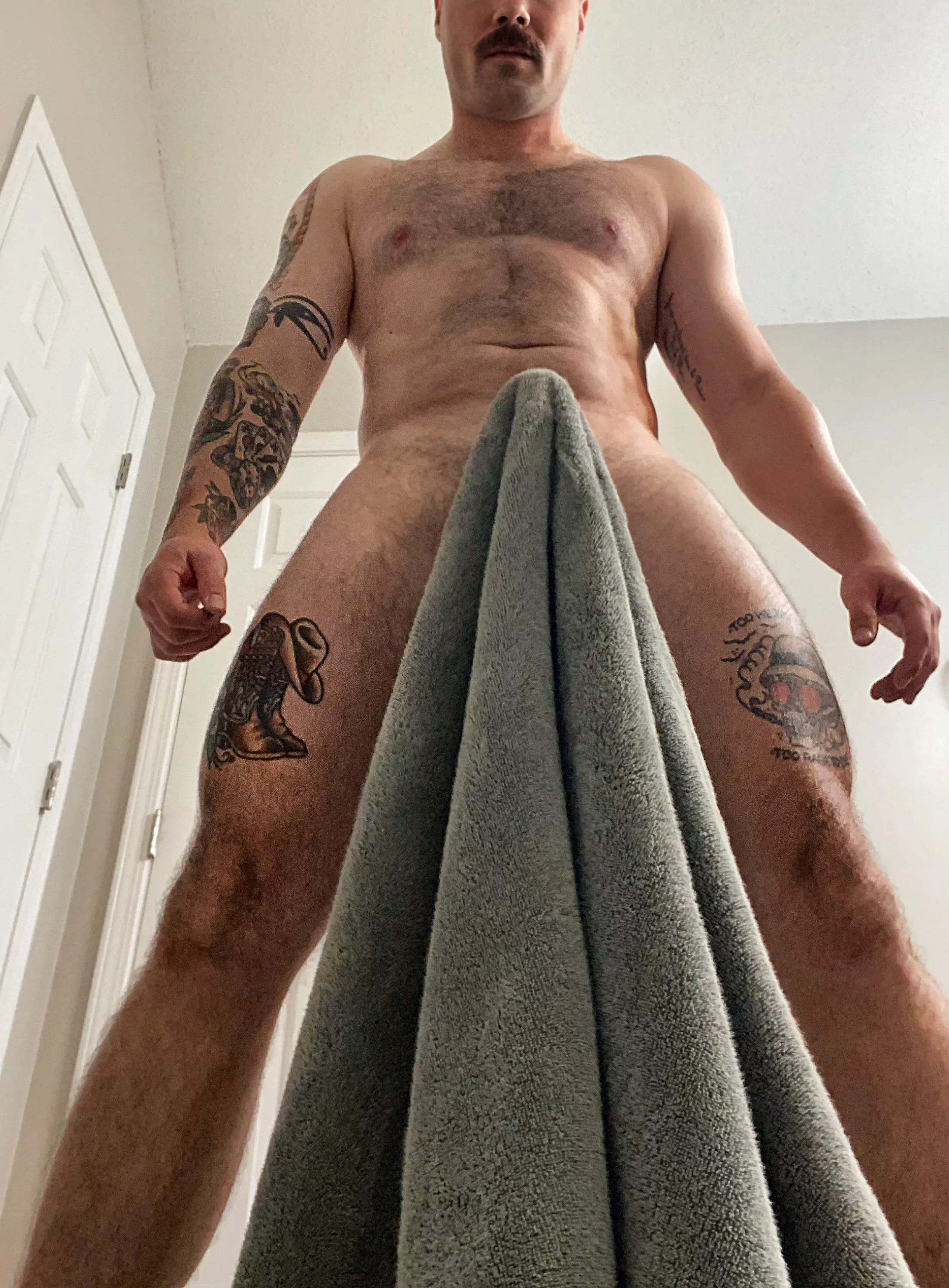 Tuesday towel tricks. How are you going to get daddy’s nice thick surprise? [35]