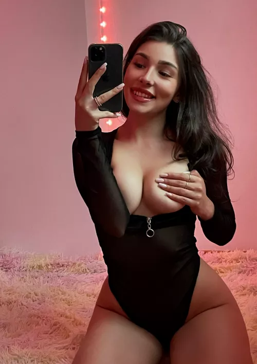 Would you kiss me if I flash you?