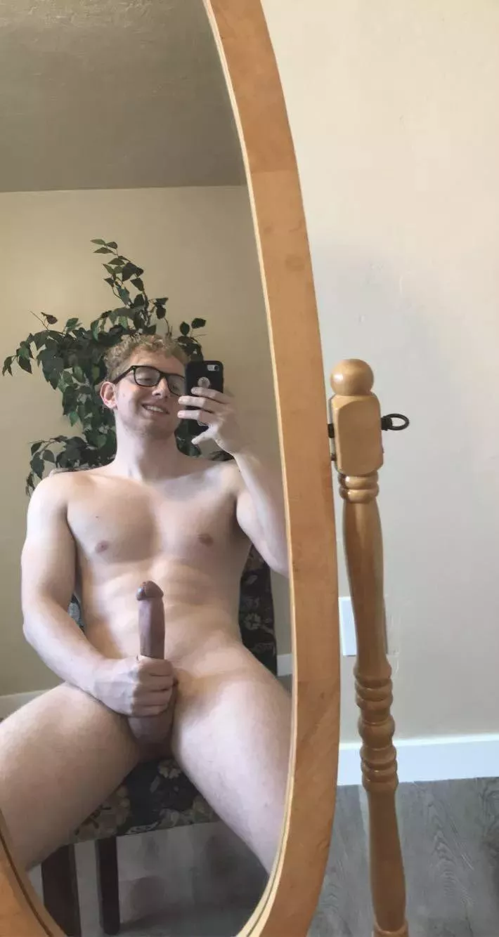 Are you into nerdy guys? 🤓