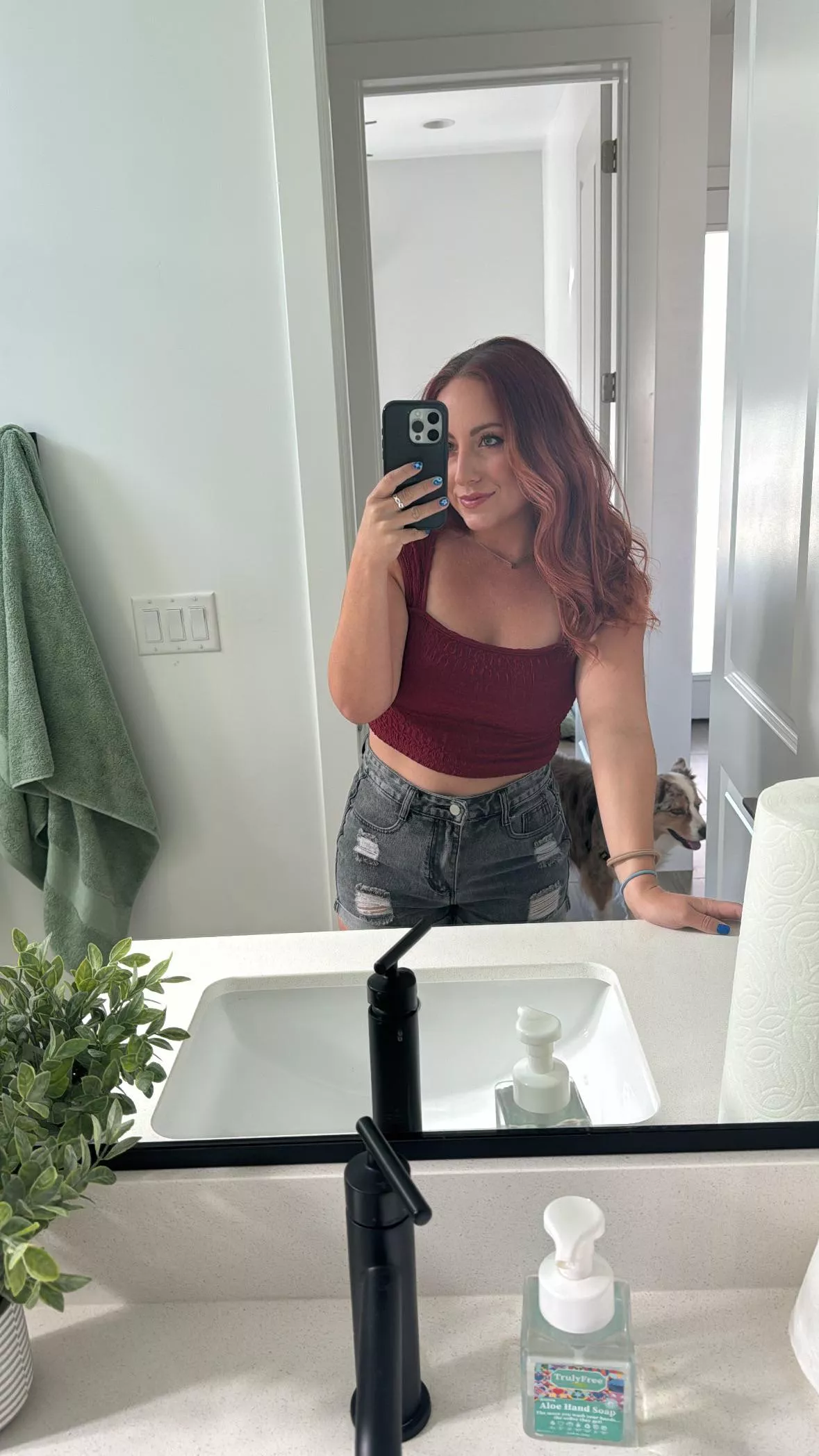 Had nothing goin on today, but I got ready like I did anyways. 🥰 [f] 