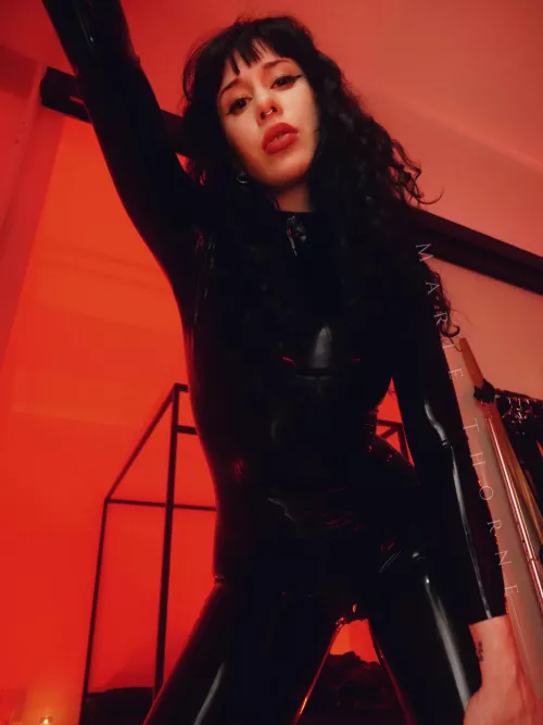 I 🖤 my tight black catsuit 