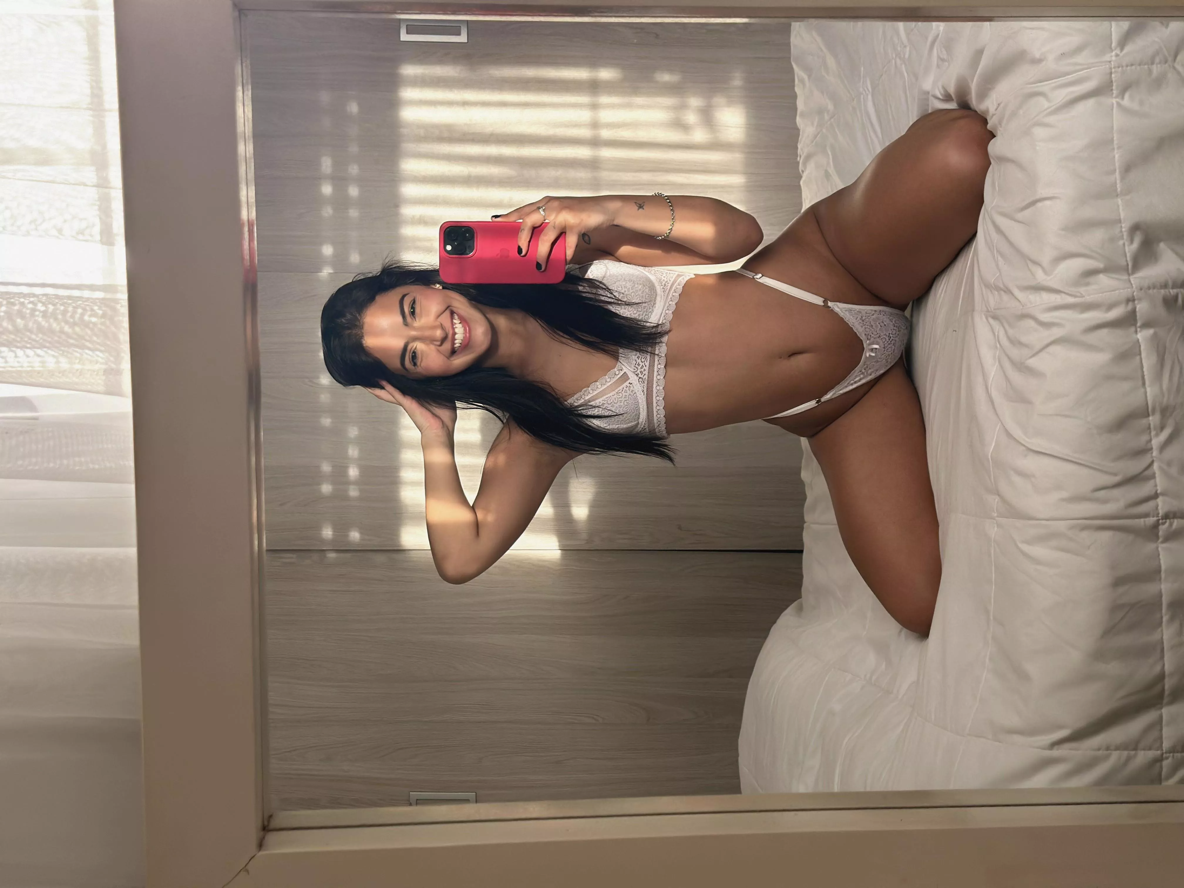 just turned 18 and still a bit shy about my body... do u think im cute