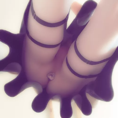 POV you a horny bug on my floor