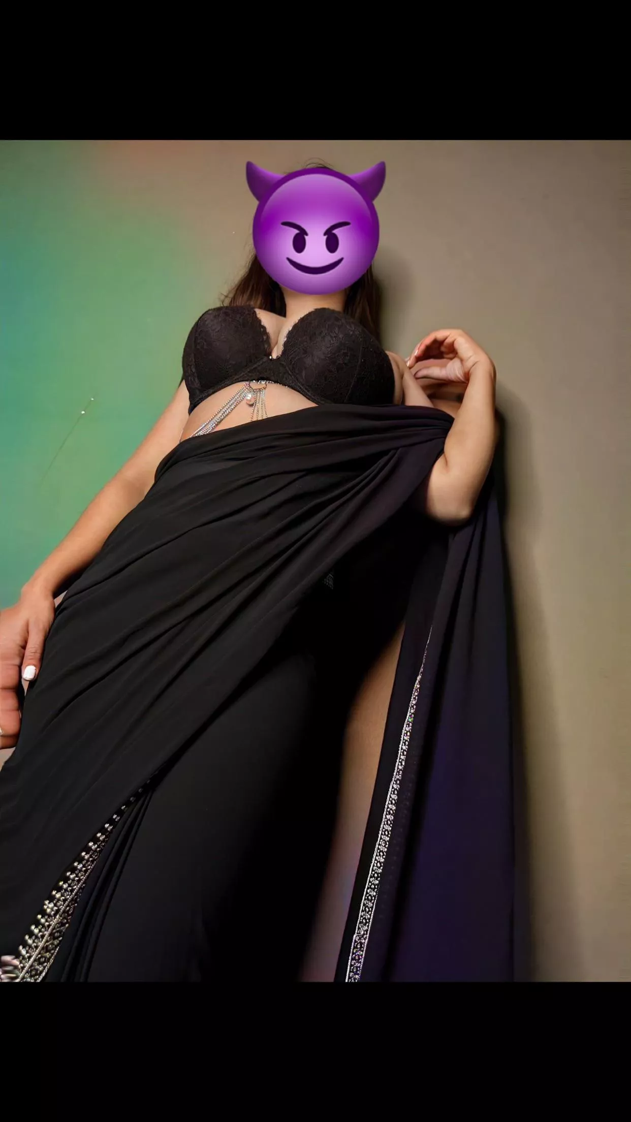 Saree 🖤 (f)
