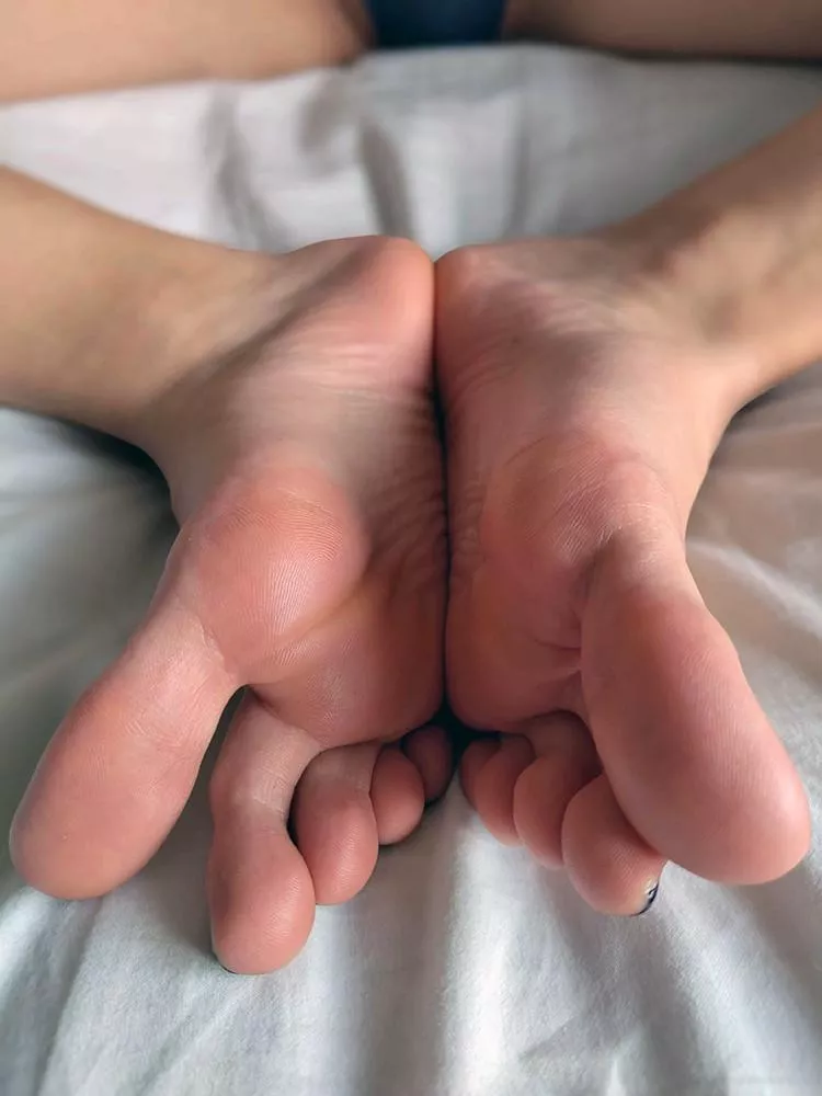 What do you think when you see my feet like this? <3