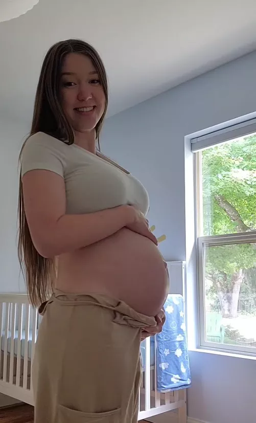 34 weeks pregnant 