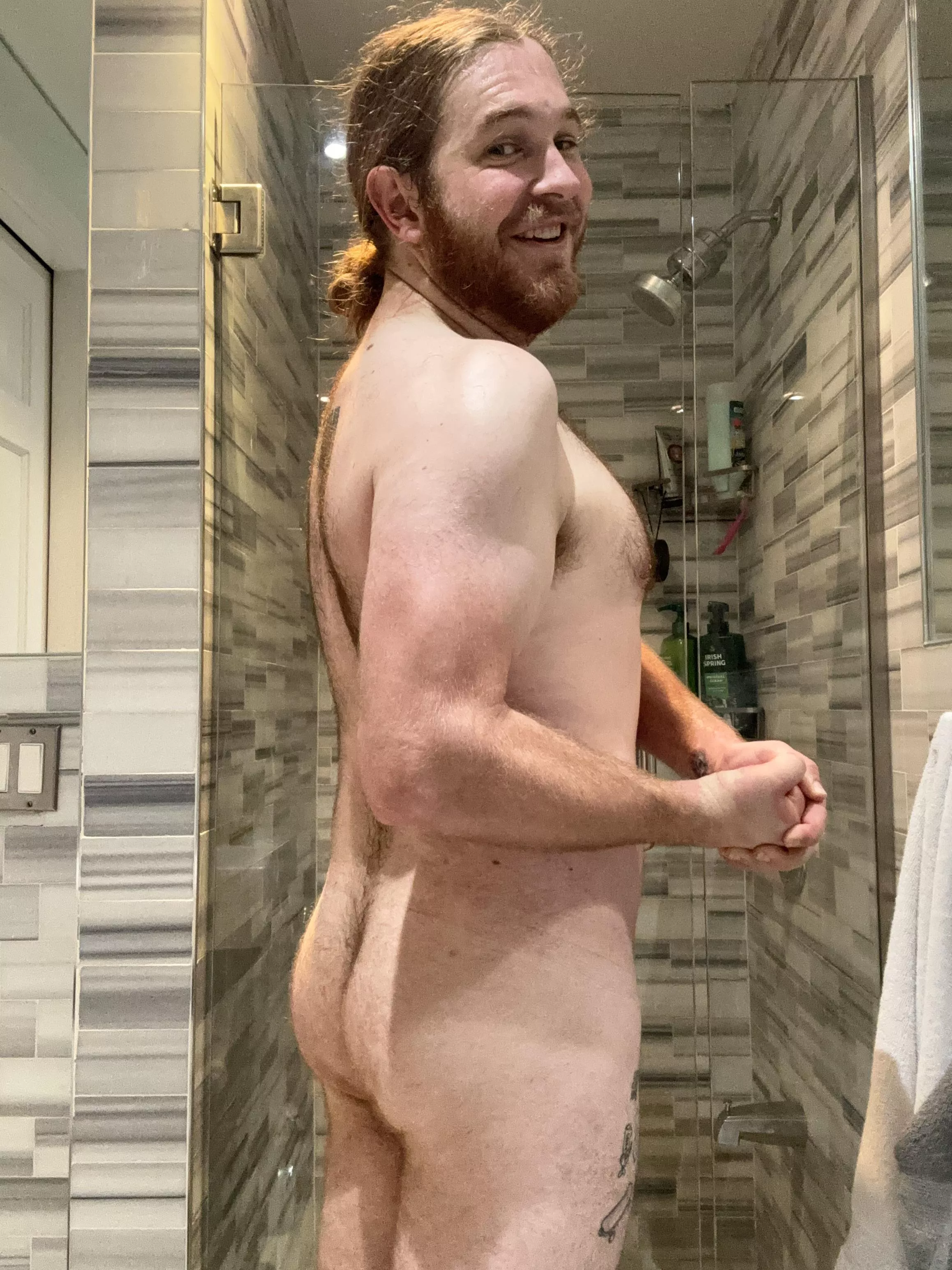 Furry lil butt 🍑💪🏼