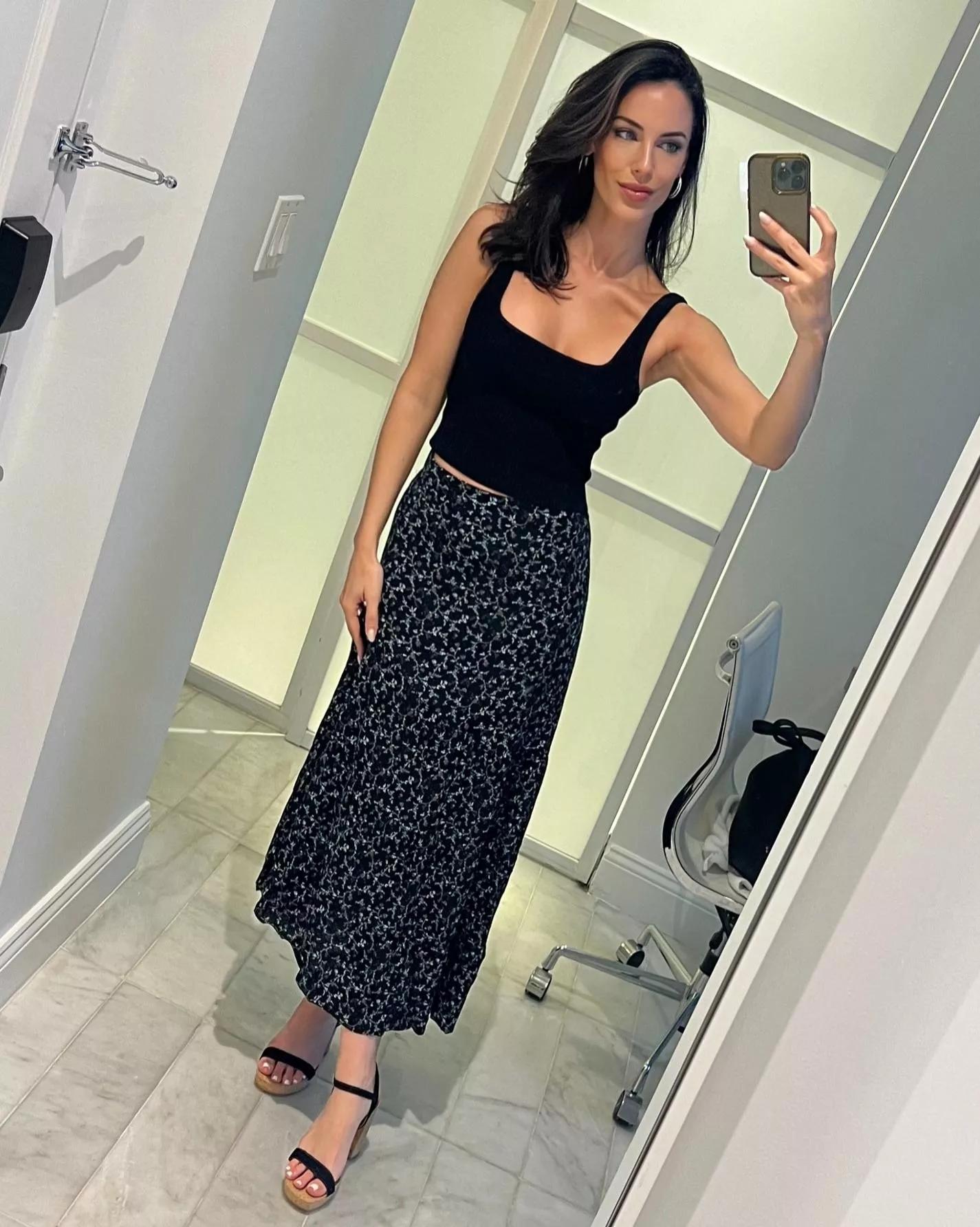 Gorgeous Throphy Wive 