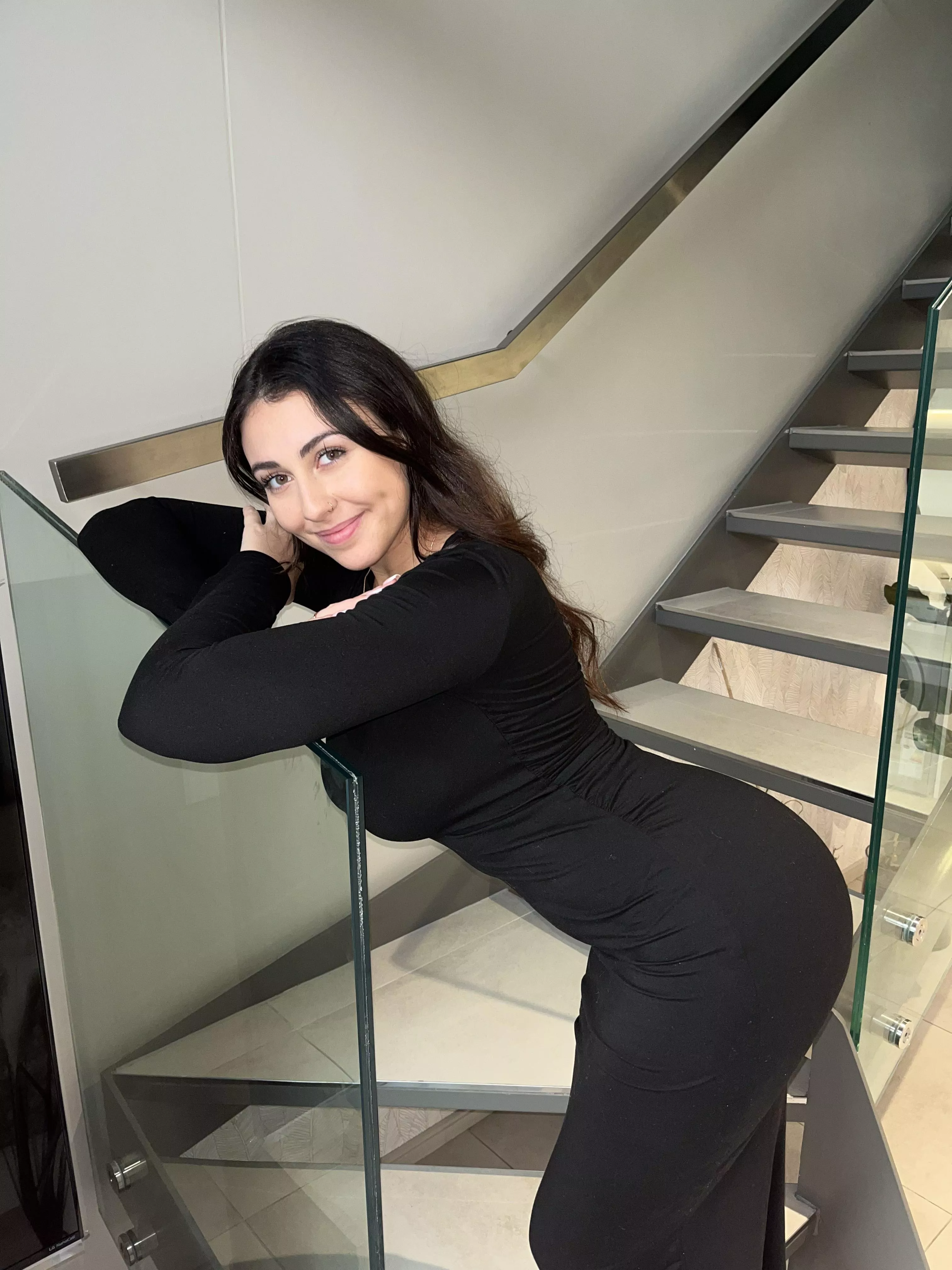 I hope you like how my dress fits me