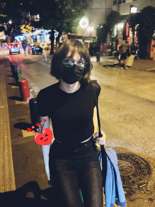 I went out for the first time while crossdressing, it was so exciting but i think i m pass ?