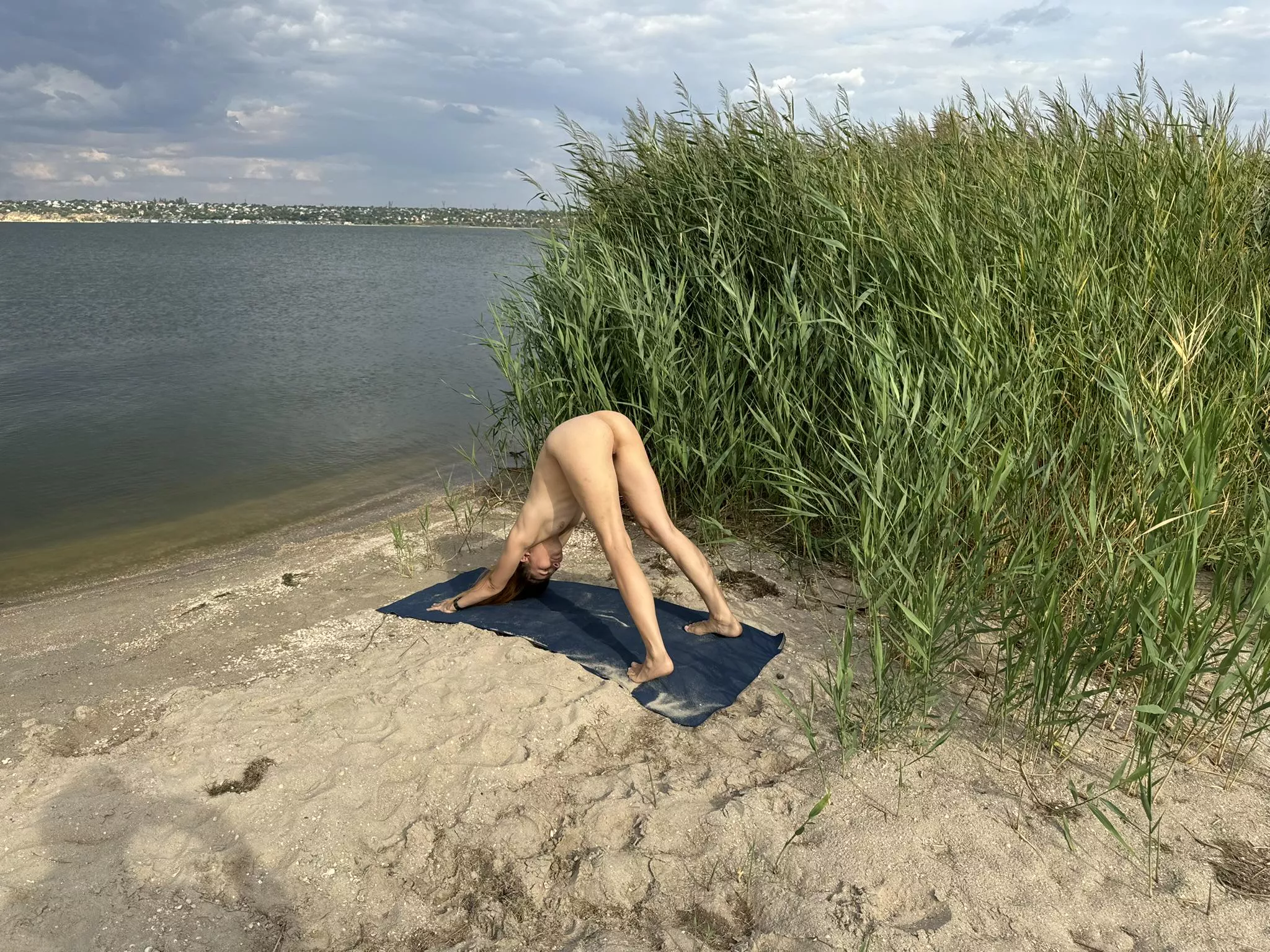 join me, let's do yoga!