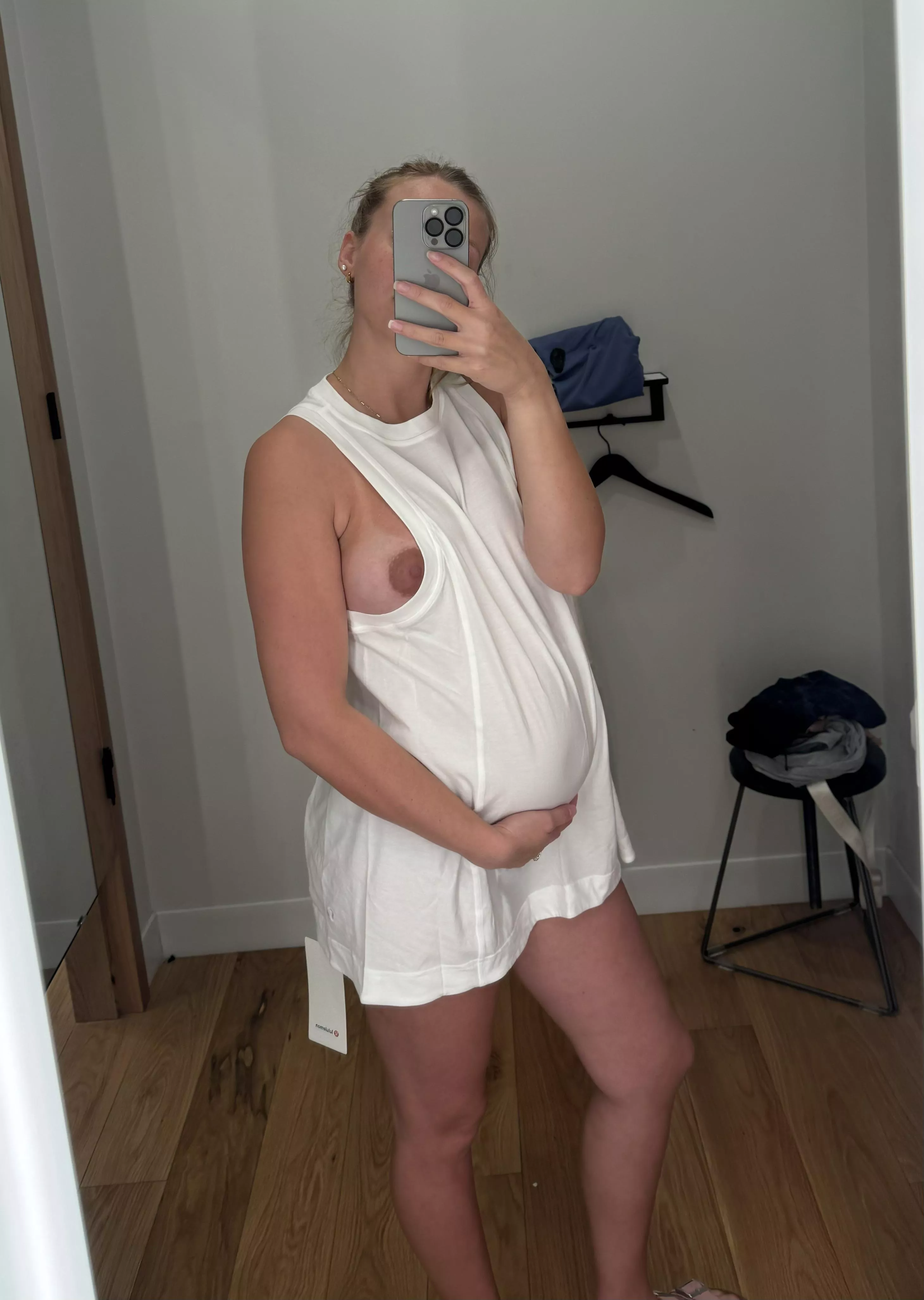 Being spoiled gets me sooo hot🥵