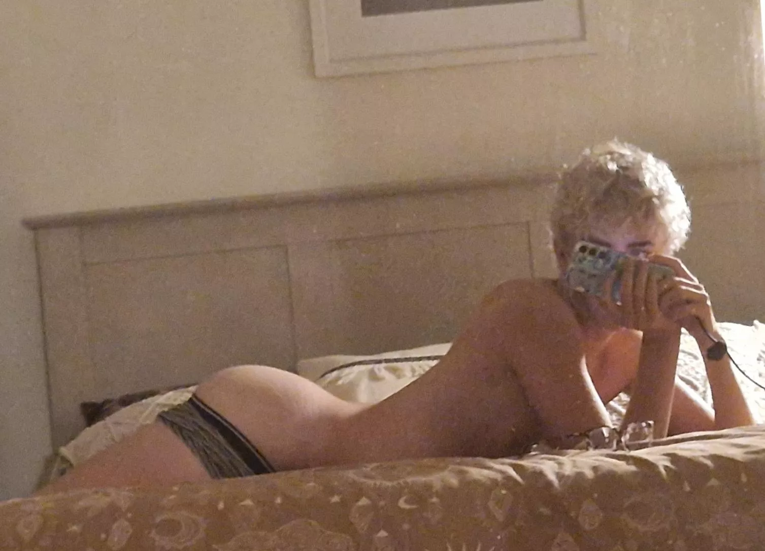 Do you want to see more pics like this?