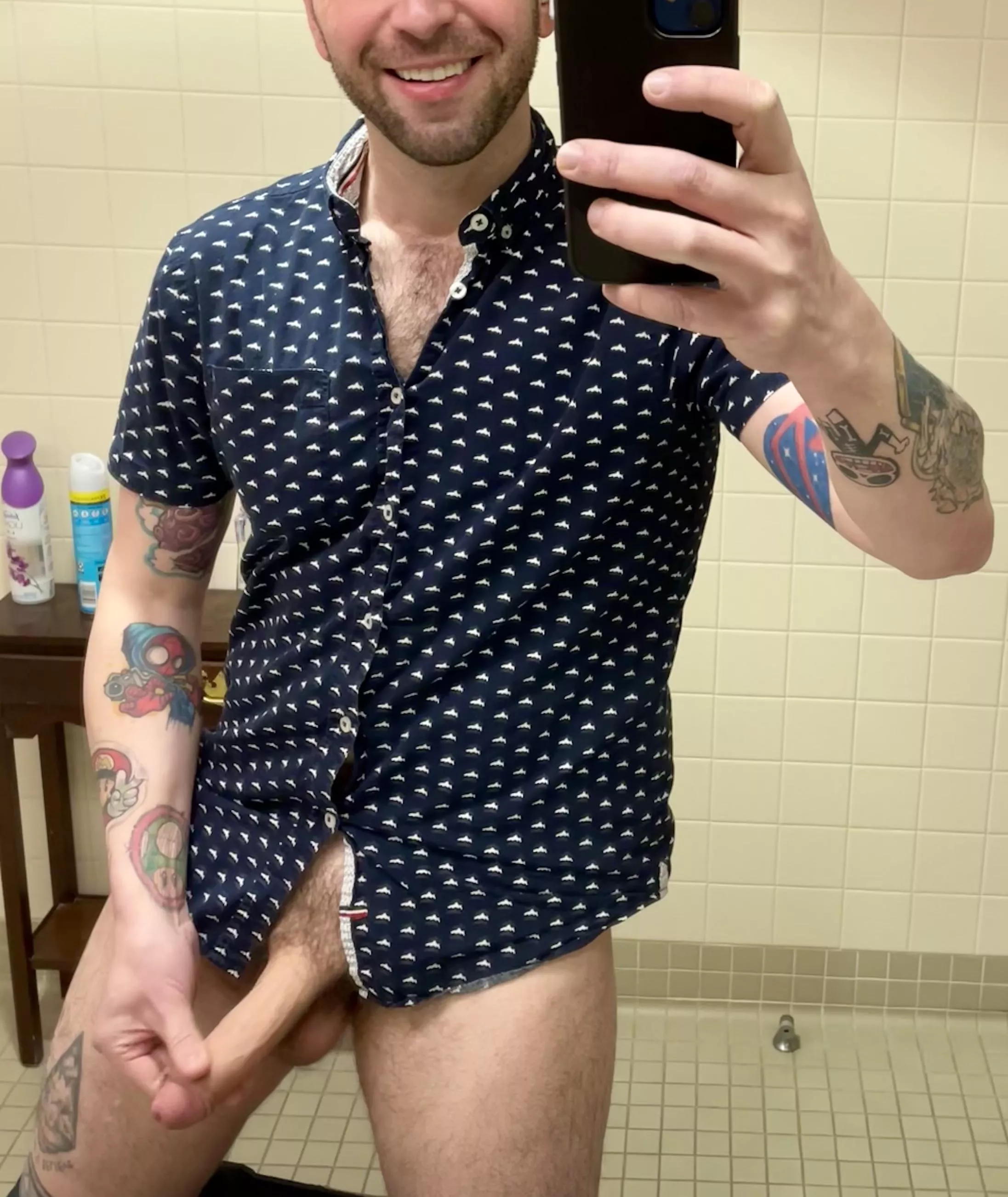 First in the office so rubbing one out!