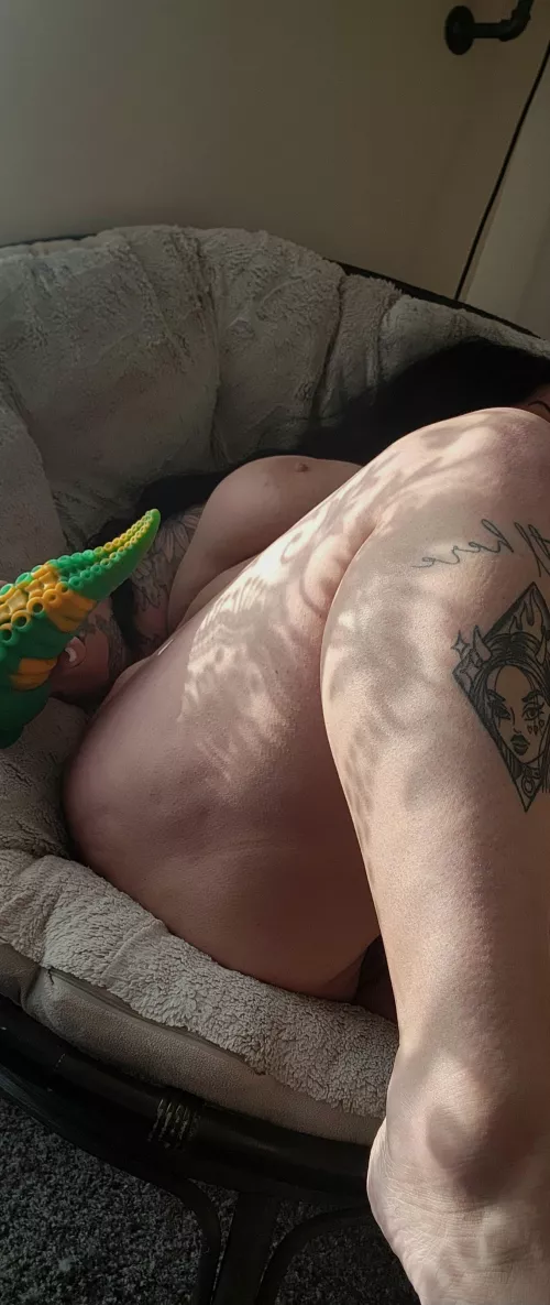 i wanna show you how i fuck myself with it