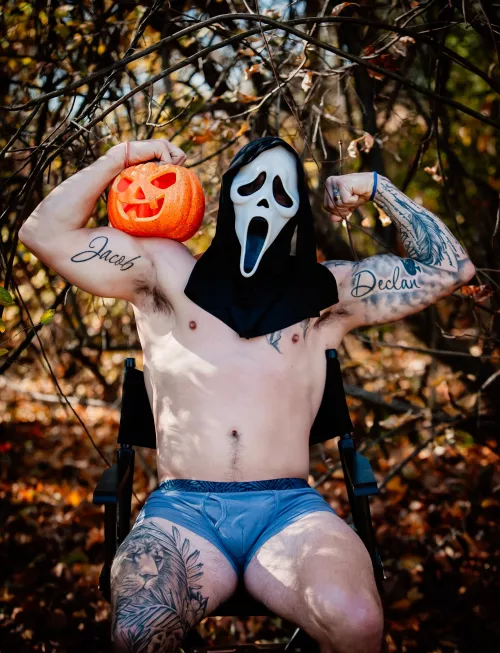 It’s almost spooky szn! 