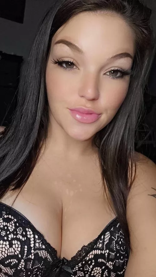 Let me be your slut tonight 