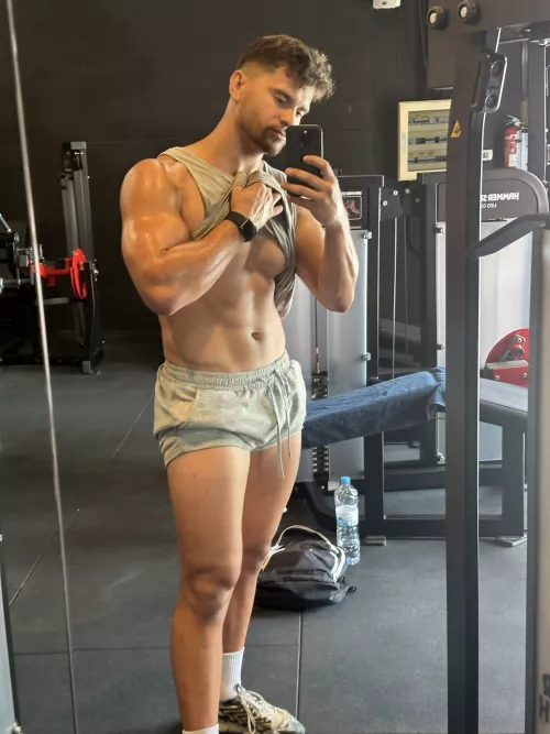 My forearm looks especially big today