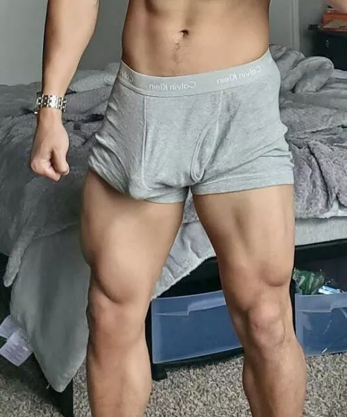 Not fully hard until some soft asscheeks sit on my lap 🫢🫢