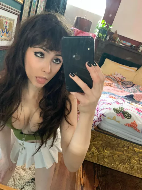 smol horni gf looking for loser anime bf 💚18f