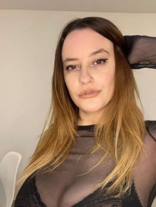 This slut will leave you breathless 