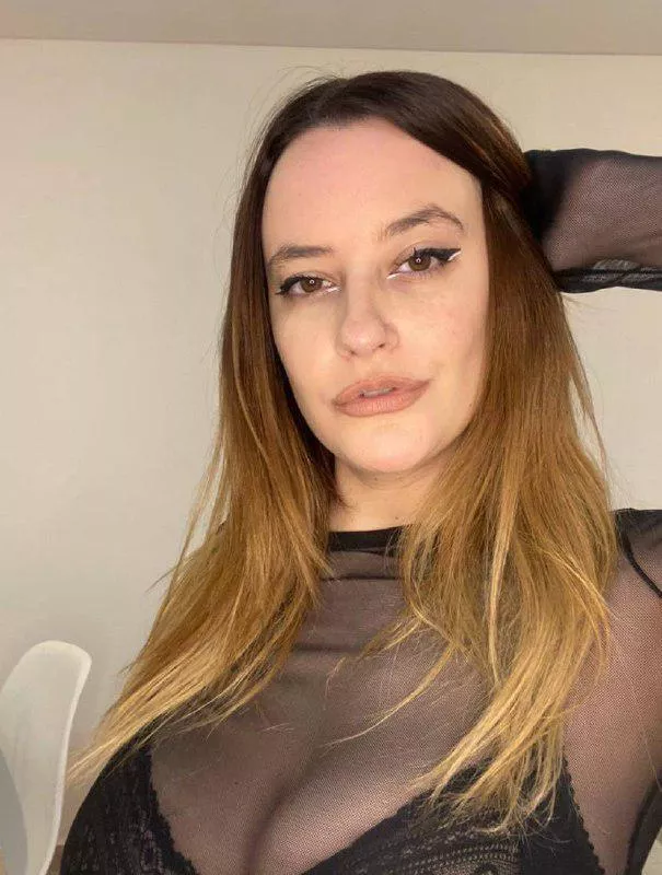 This slut will leave you breathless 