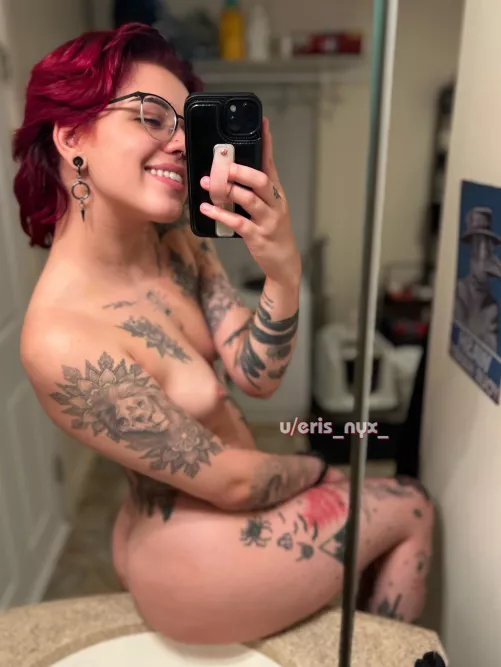 wanna shower and get wet together? 💦