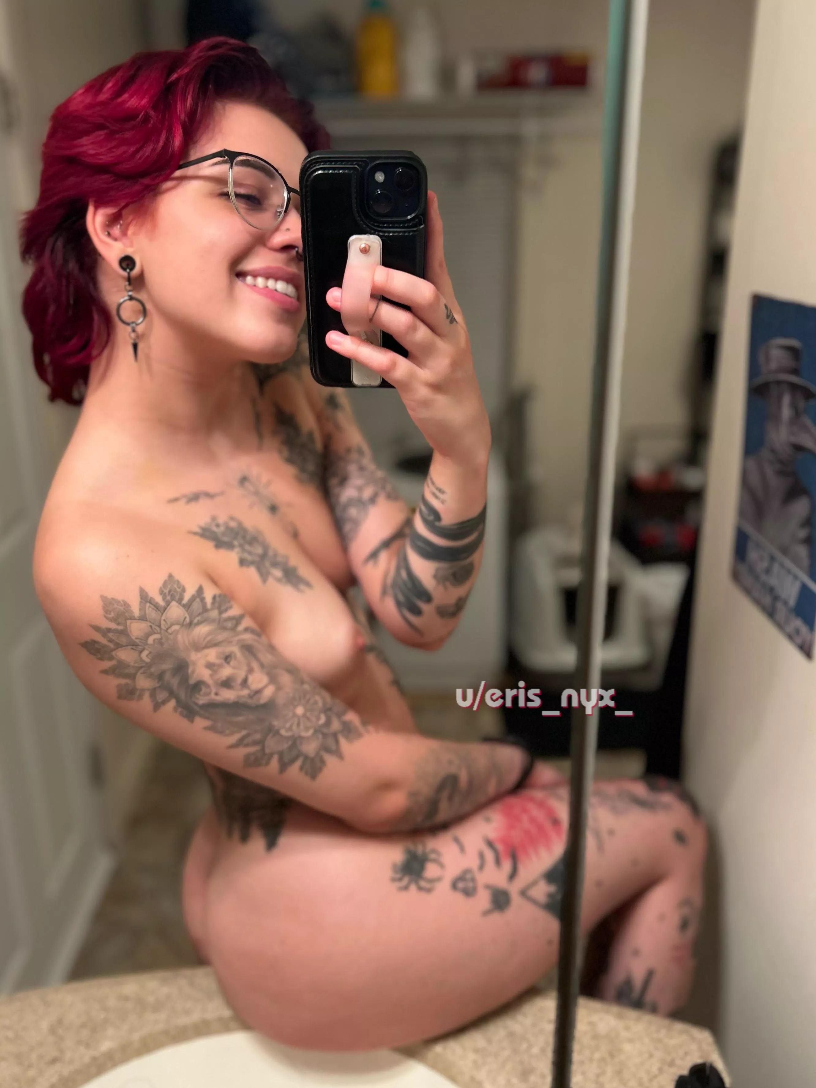 wanna shower and get wet together? 💦