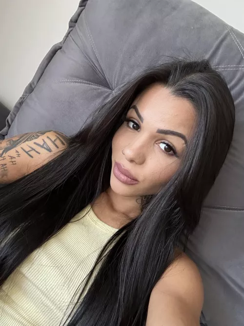 You’re into a freaky brunette